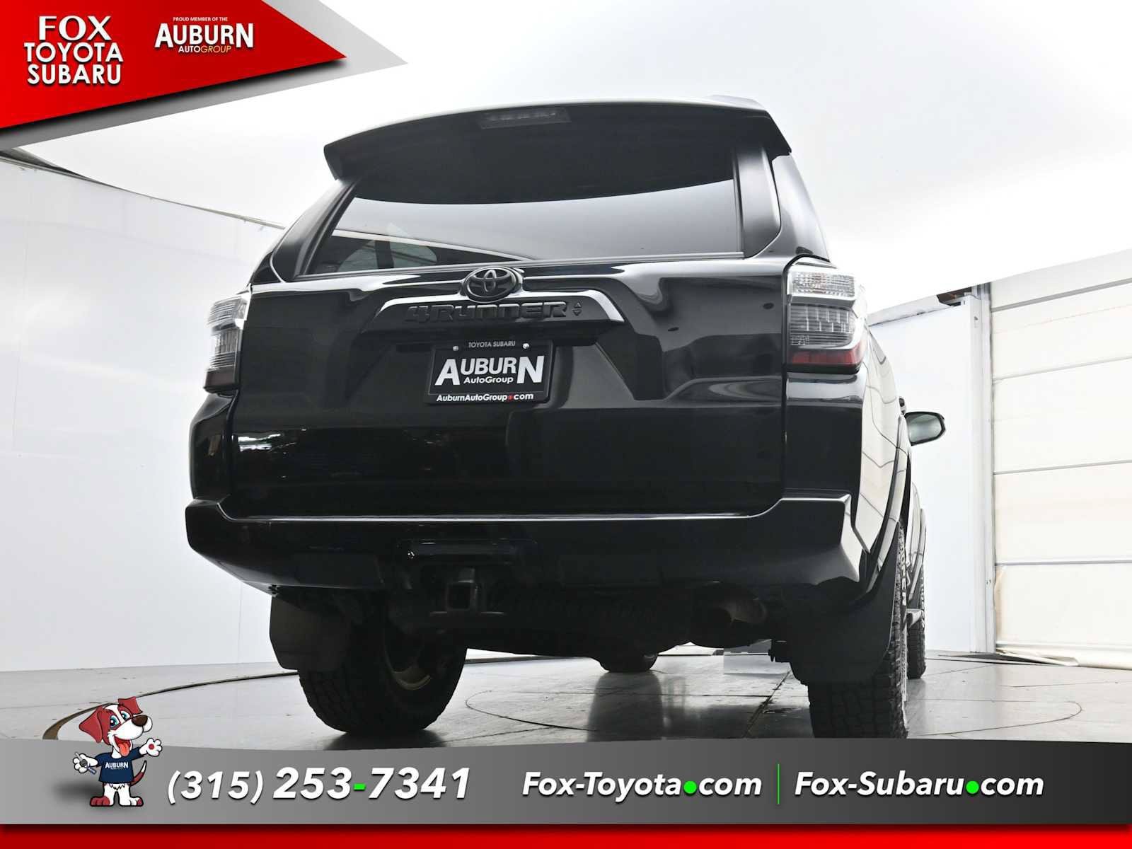 Used 2023 Toyota 4Runner SR5 Premium w/ Moonroof Package AWD/4WD image 19