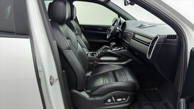 Used 2019 Porsche Cayenne AWD/4WD image 22