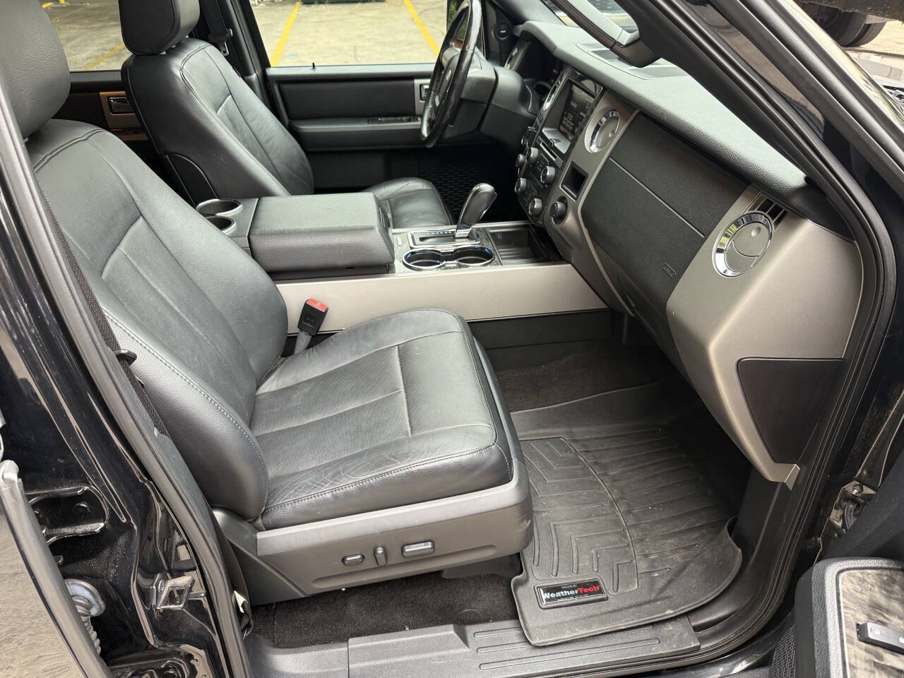 Used 2015 Ford Expedition EL Limited w/ Equipment Group 301A AWD/4WD image 18