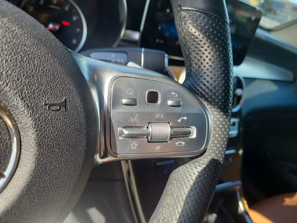 Used 2021 Mercedes-Benz GLC 300 image 25