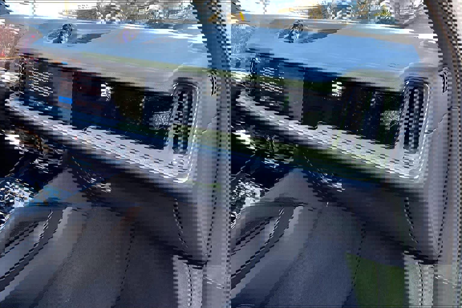 Used 2024 Porsche Cayenne image 17