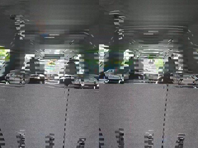 New 2025 Chevrolet Suburban LT w/ Comfort Package image 14