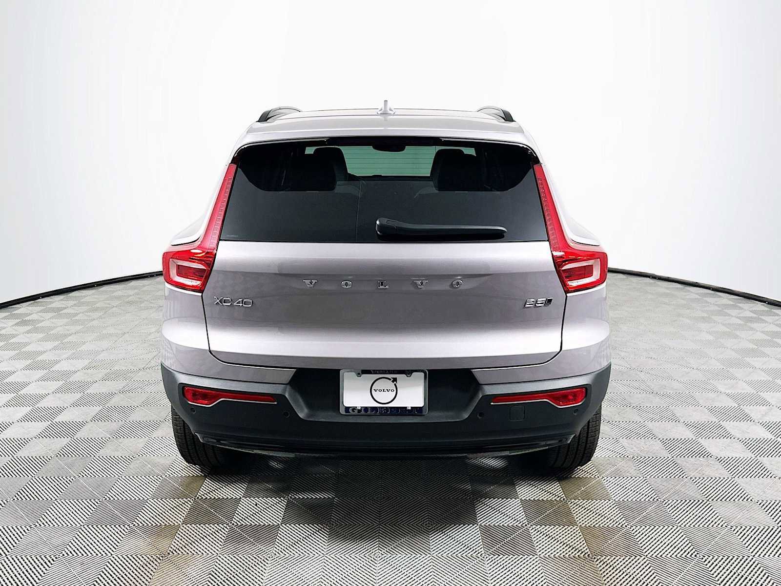 New 2026 Volvo XC40 B5 Ultra w/ Climate Package image 6