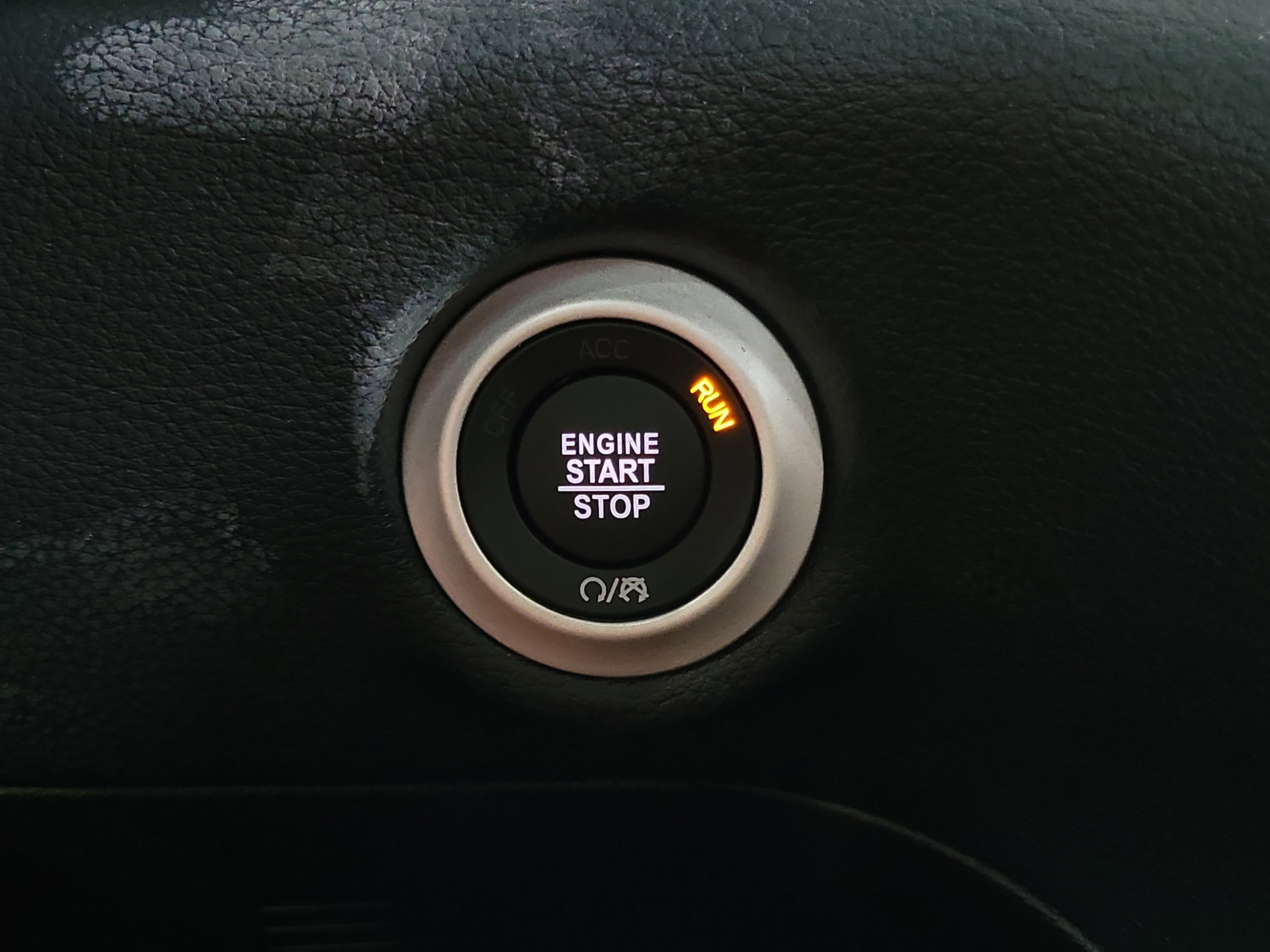 New 2026 Chrysler Pacifica Pinnacle w/ Trailer Tow Group FWD image 26