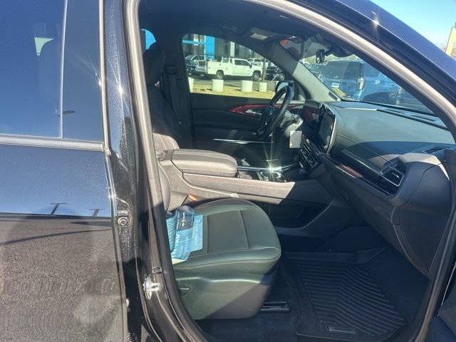 Certified 2025 Chevrolet Traverse Z71 w/ Driver Confidence Package image 32