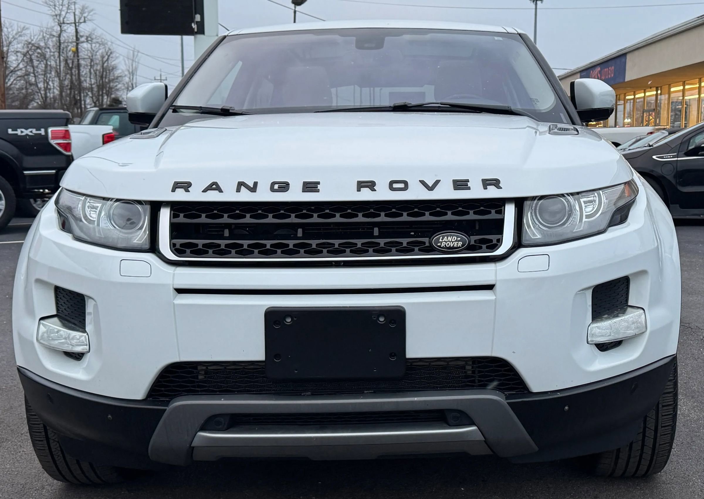 Used 2013 Land Rover Range Rover Evoque Pure Premium image 3