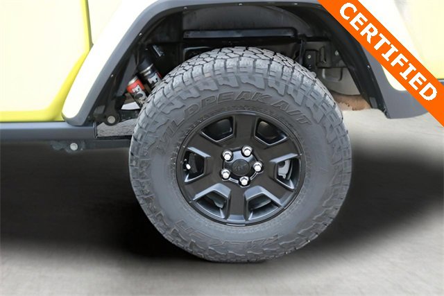 Used 2023 Jeep Gladiator Mojave w/ Cold Weather Group image 9
