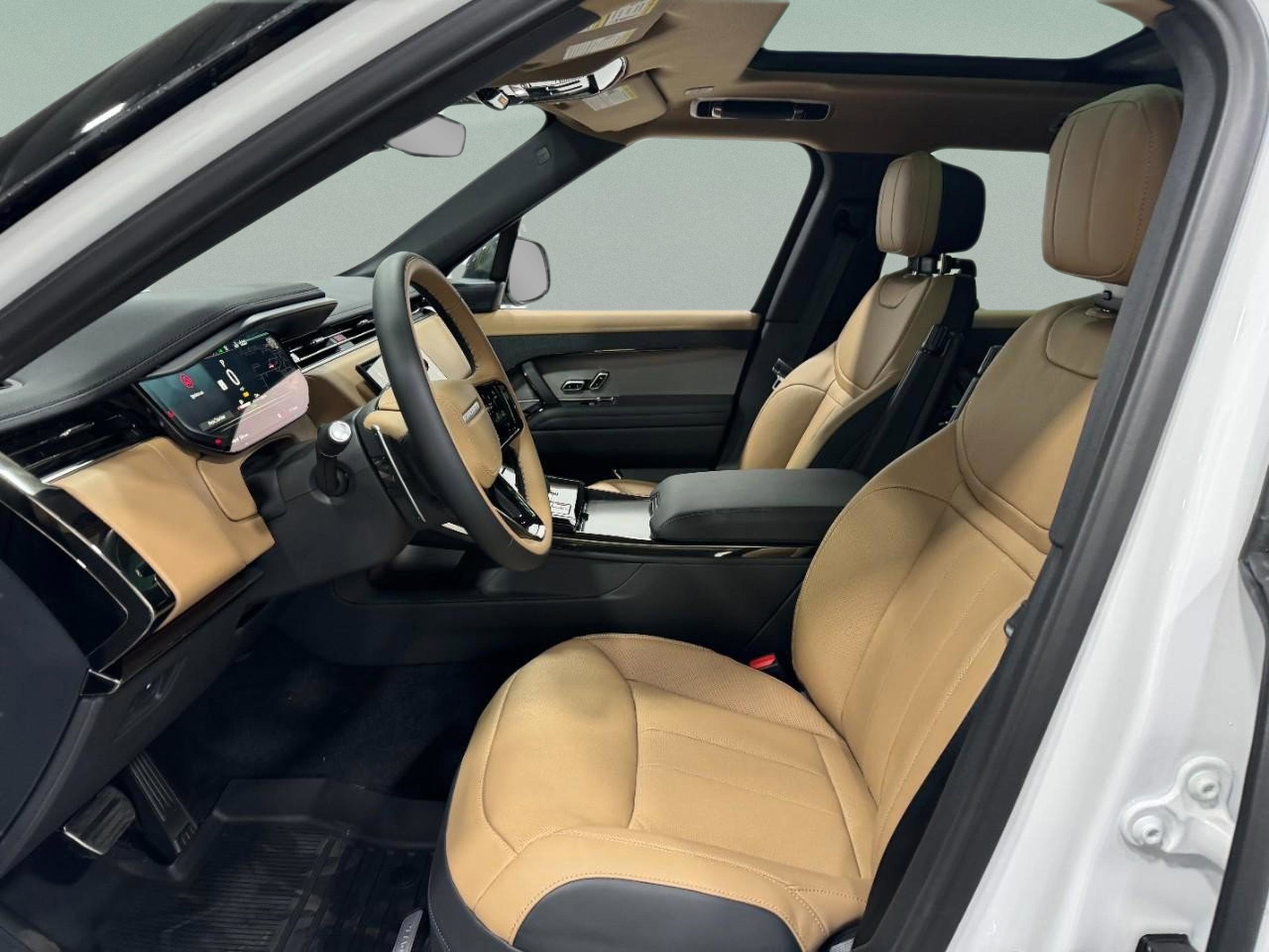 New 2025 Land Rover Range Rover Sport Dynamic SE image 23