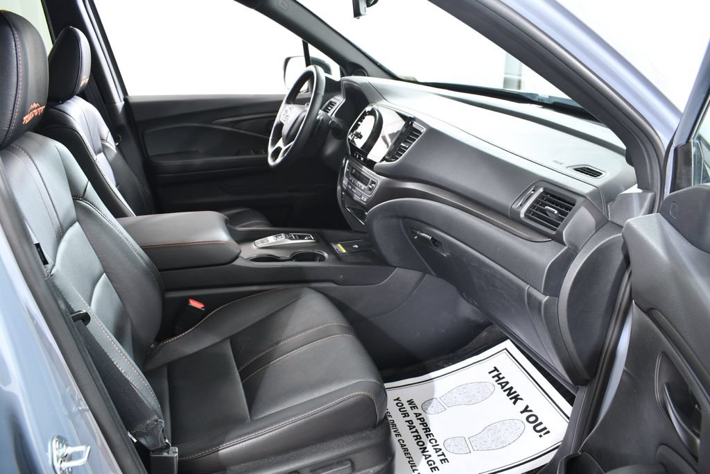 Used 2025 Honda Passport TrailSport image 10