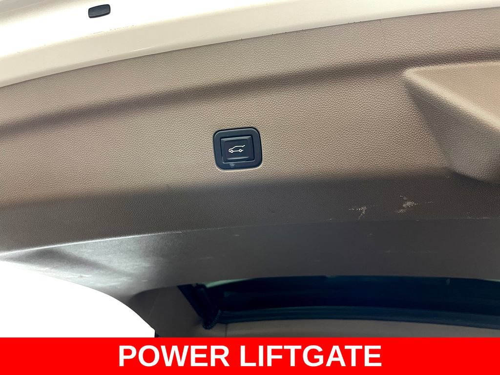 Used 2022 GMC Yukon XL Denali w/ Denali Premium Package AWD/4WD image 52