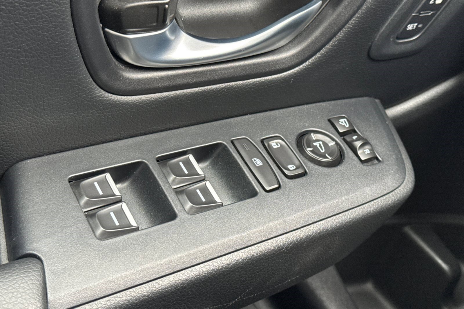 Used 2023 Honda Pilot Elite image 13