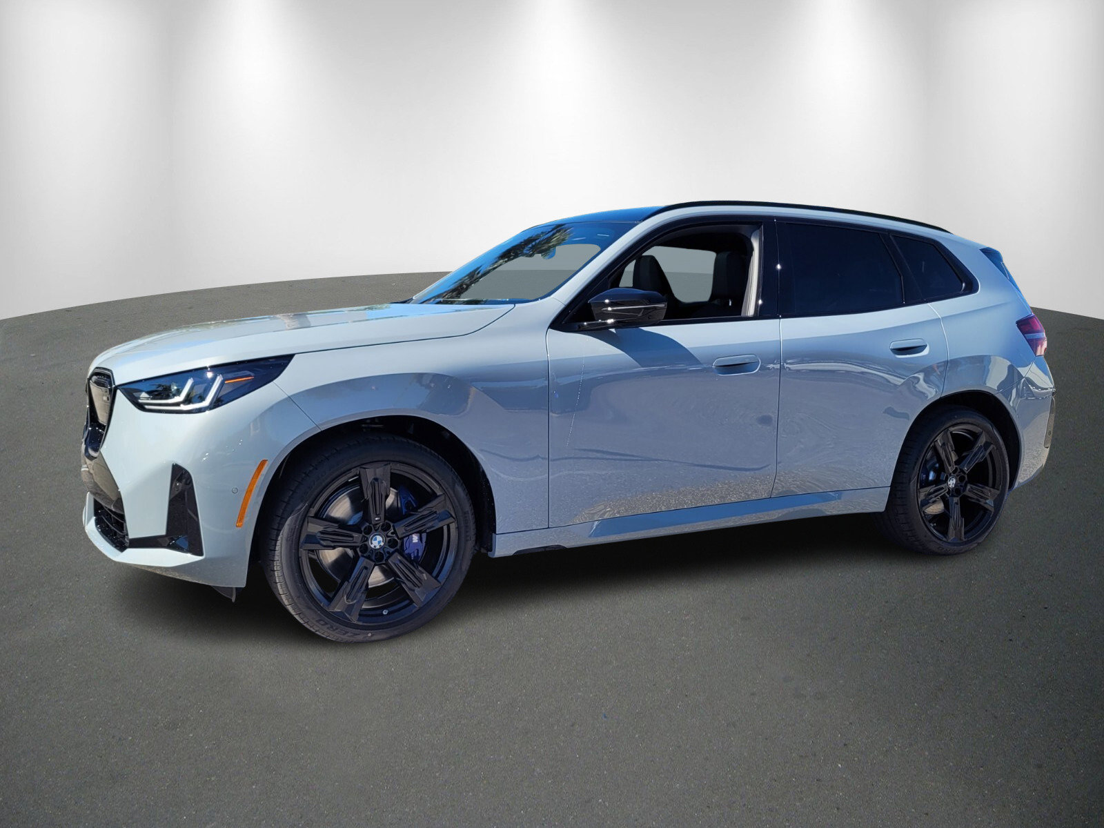 Used 2026 BMW X3 M50 w/ Premium Package image 3