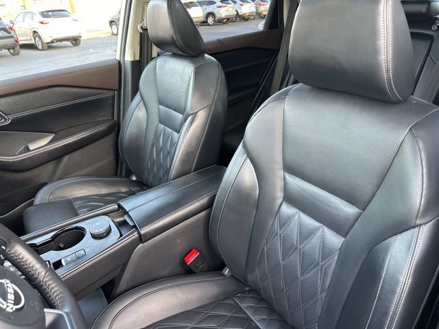 Used 2023 Nissan Rogue Platinum w/ Platinum Premium Package image 14