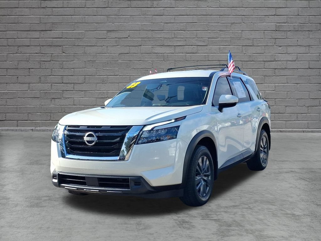 Used 2023 Nissan Pathfinder SV FWD image 3