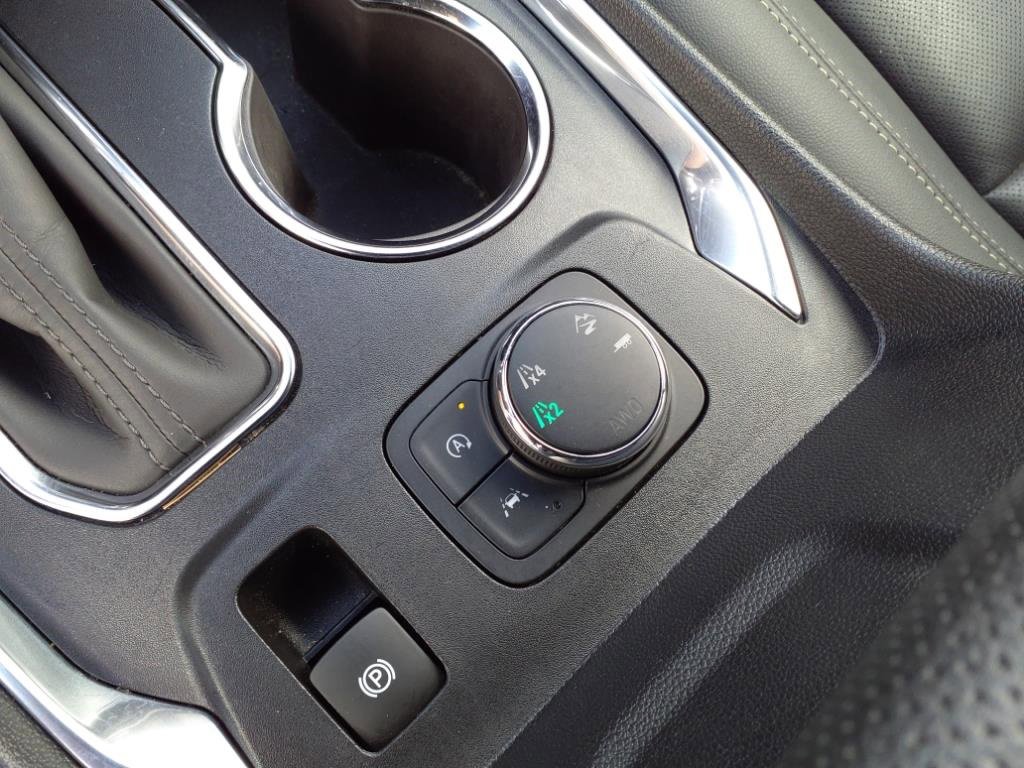 Used 2023 Chevrolet Traverse Premier image 31