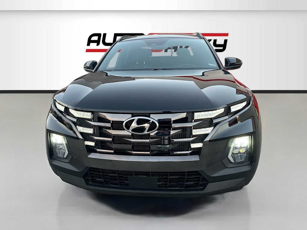 Used 2024 Hyundai Santa Cruz Limited AWD/4WD image 2