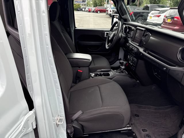 Used 2023 Jeep Wrangler Unlimited AWD/4WD image 9
