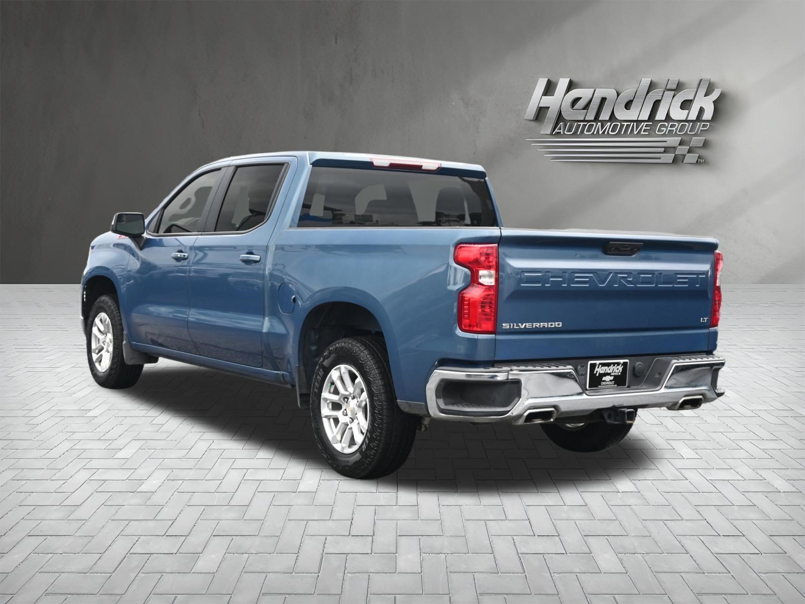 Used 2024 Chevrolet Silverado 1500 LT w/ Z71 Off-Road Package AWD/4WD image 8