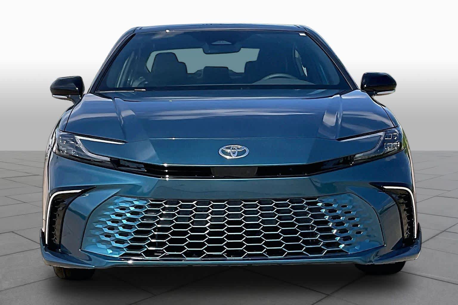 New 2026 Toyota Camry XSE FWD image 3