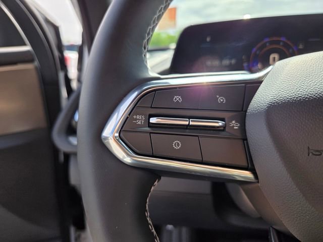 Used 2026 Chevrolet Traverse LT w/ Driver Confidence Package FWD image 22