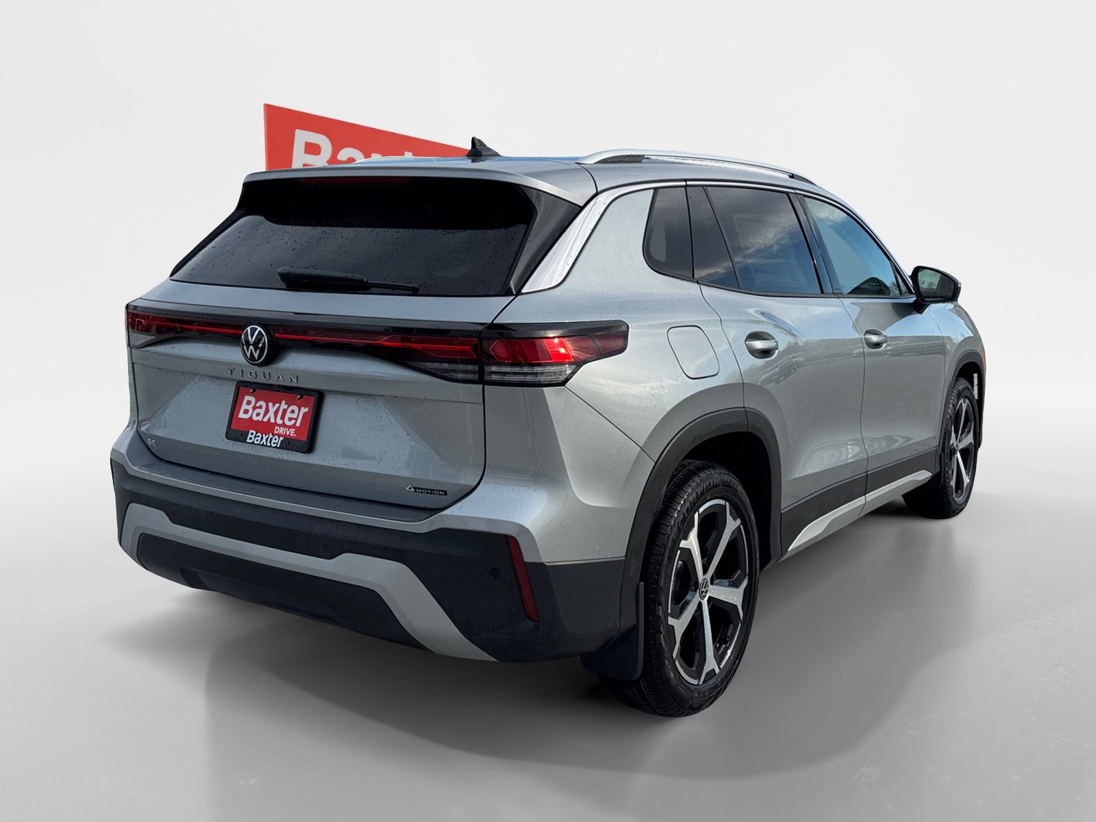 New 2025 Volkswagen Tiguan SE image 11