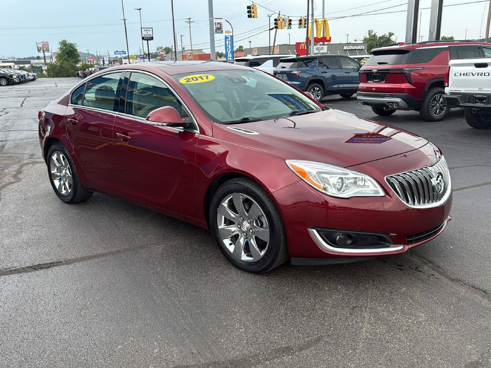 Used 2017 Buick Regal Premium w/ Driver Confidence Package #1 FWD image 8