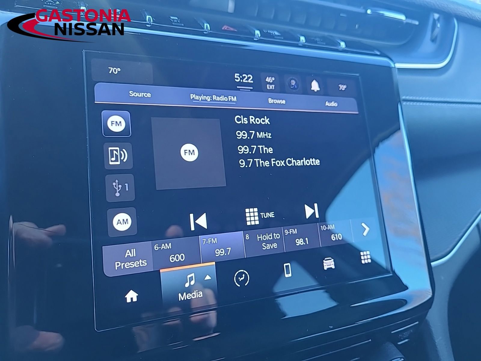 Used 2023 Jeep Grand Cherokee L Laredo image 38