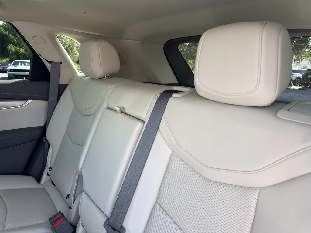New 2026 Cadillac XT5 Premium Luxury w/ Driver Assist Package FWD image 14