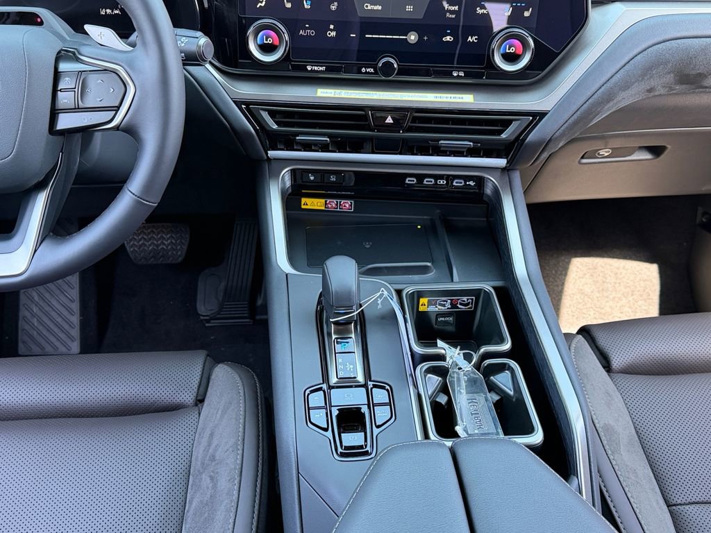 New 2026 Lexus TX 550h AWD Plug-In Hybrid image 11