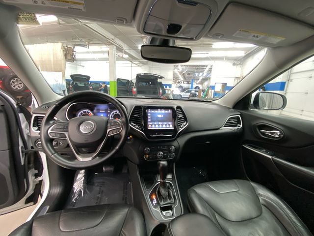 Used 2020 Jeep Cherokee Limited image 28