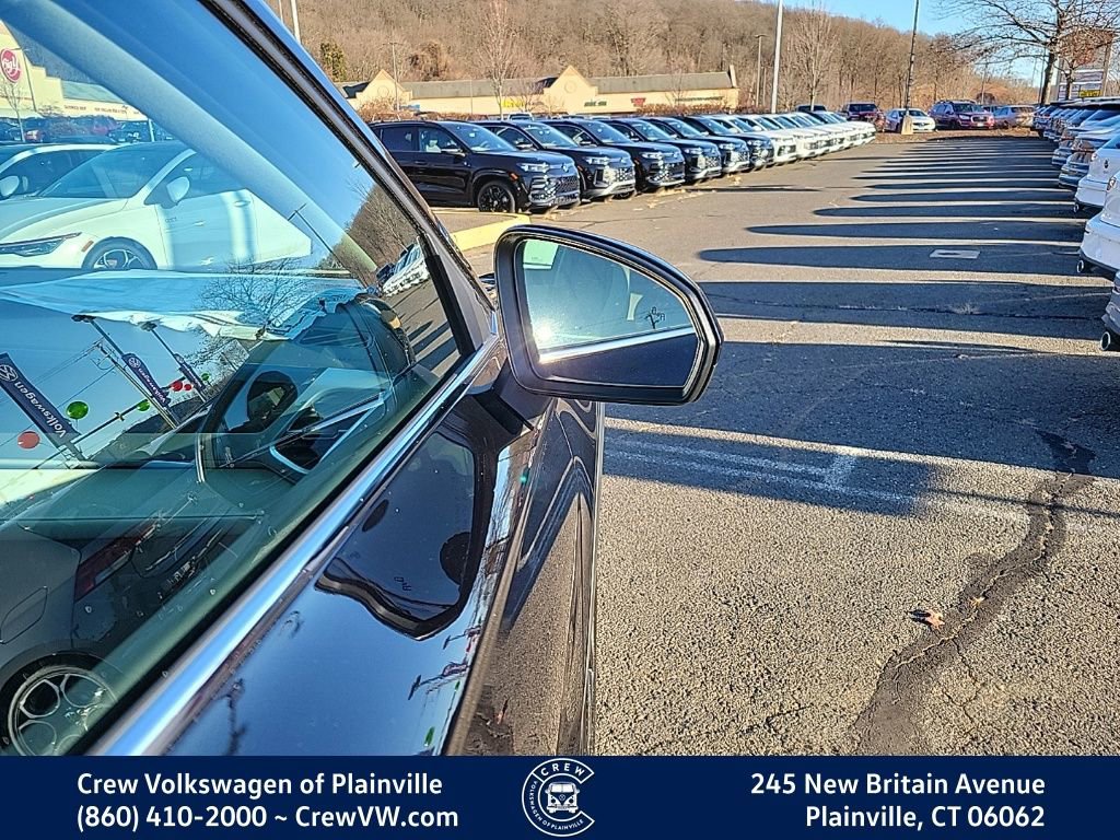 New 2026 Volkswagen Taos SE image 34