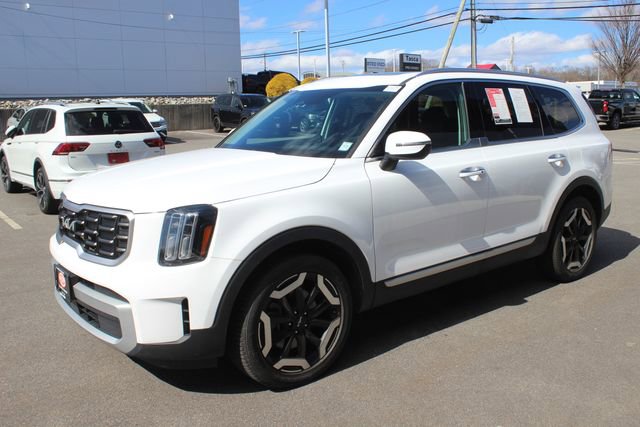 Used 2024 Kia Telluride S w/ S Sunroof Package image 2