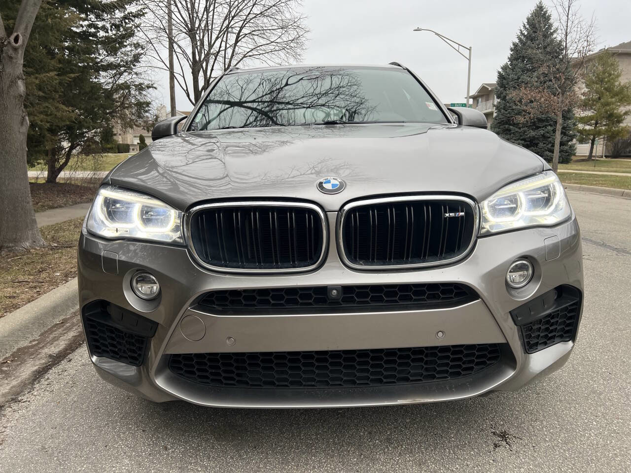 Used 2016 BMW X5 M image 2