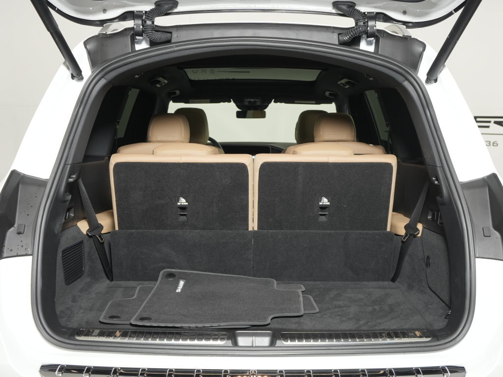 Certified 2025 Mercedes-Benz GLS 580 4MATIC image 37