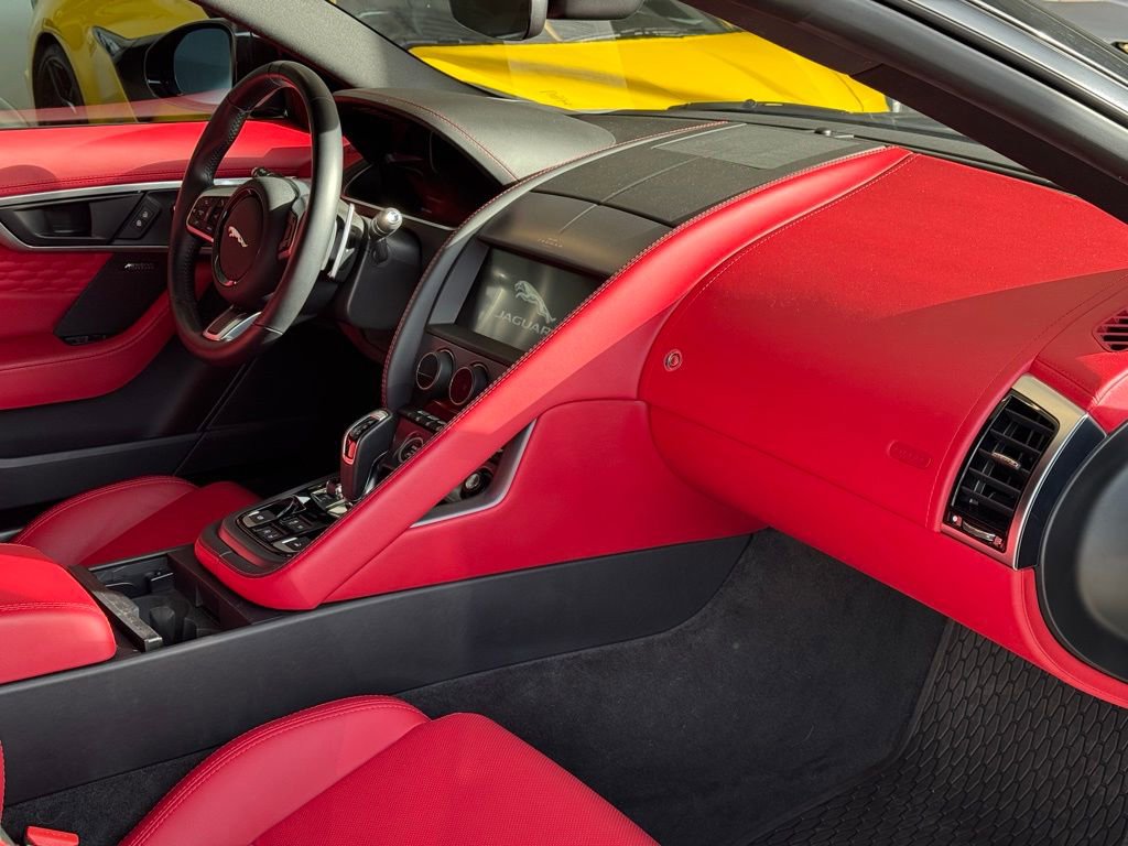 Used 2023 Jaguar F-TYPE Convertible image 12