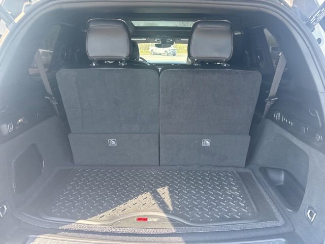 Used 2023 Jeep Grand Cherokee L Summit w/ Luxury Tech Group V image 12