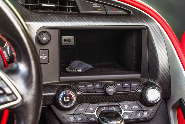 Used 2016 Chevrolet Corvette Z06 w/ 3LZ Preferred Equipment Group image 33