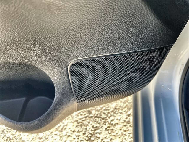 Used 2017 Nissan Sentra S image 21