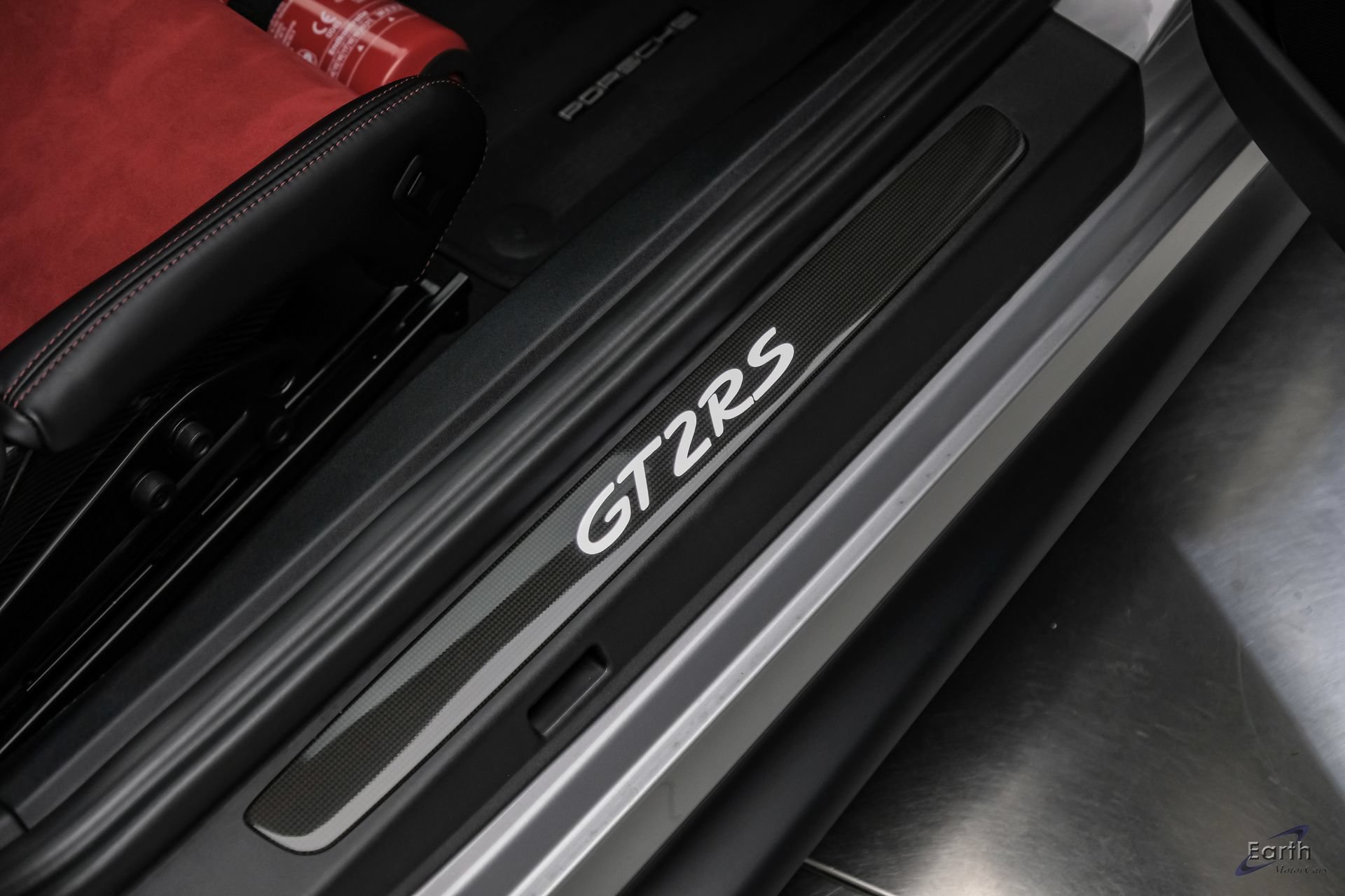 Used 2018 Porsche 911 GT2 RS RWD image 65