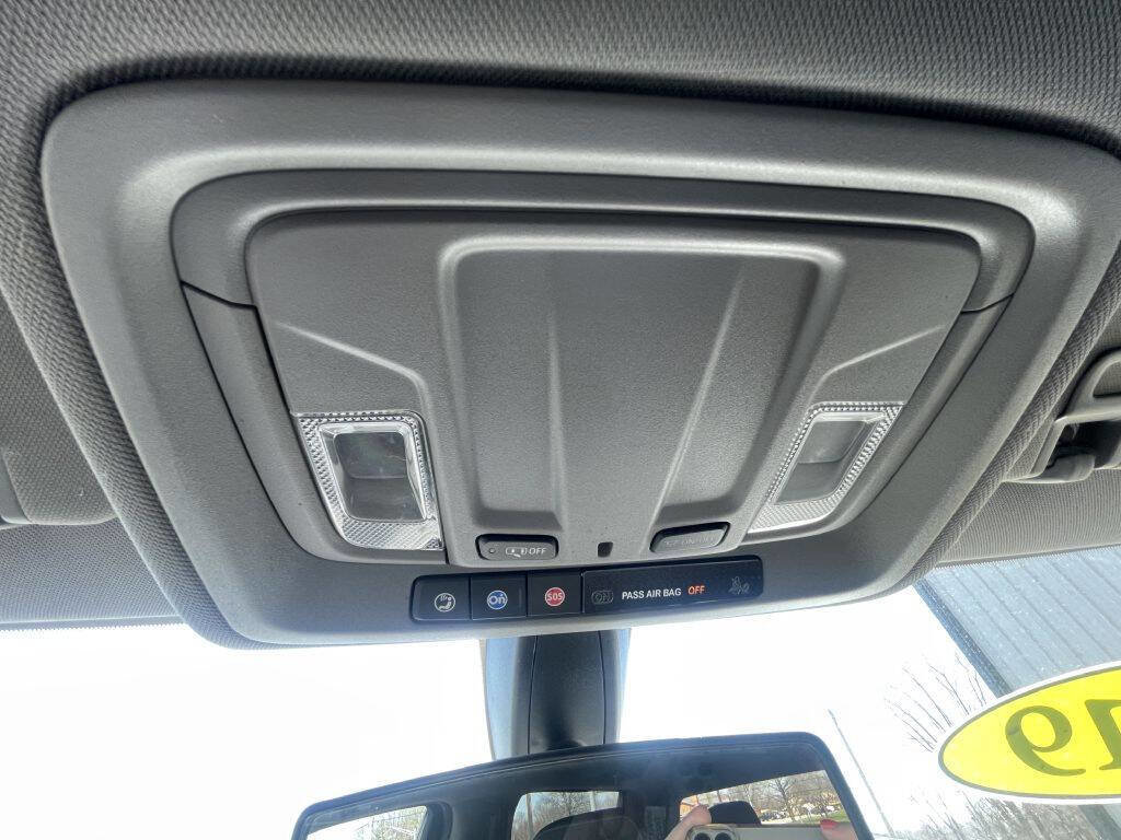 Used 2019 Chevrolet Silverado 1500 LT Trail Boss AWD/4WD image 30