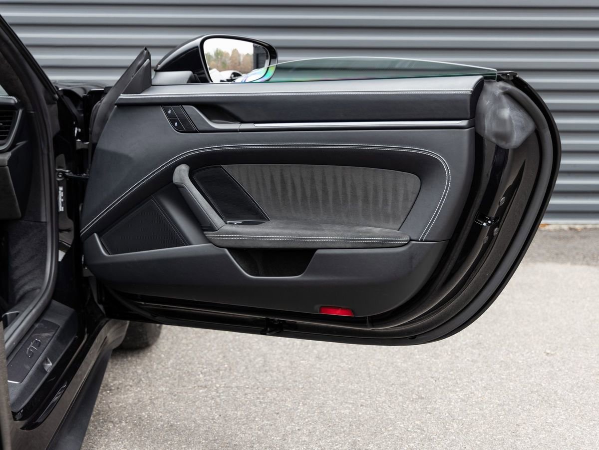 Certified 2024 Porsche 911 GT3 image 26