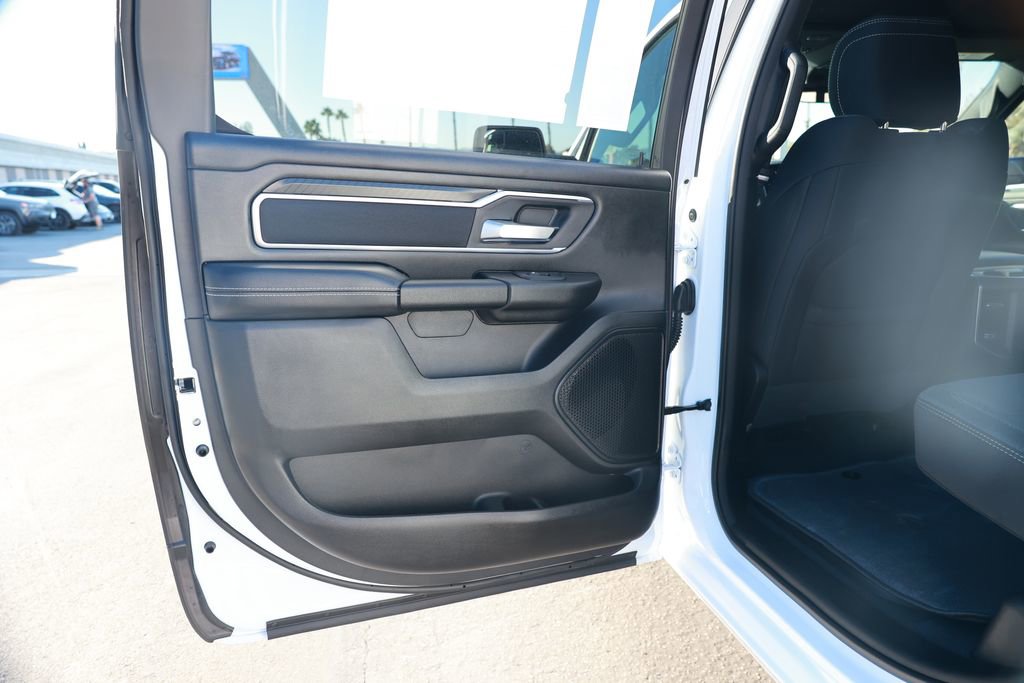 New 2026 RAM 1500 4x4 Crew Cab image 30