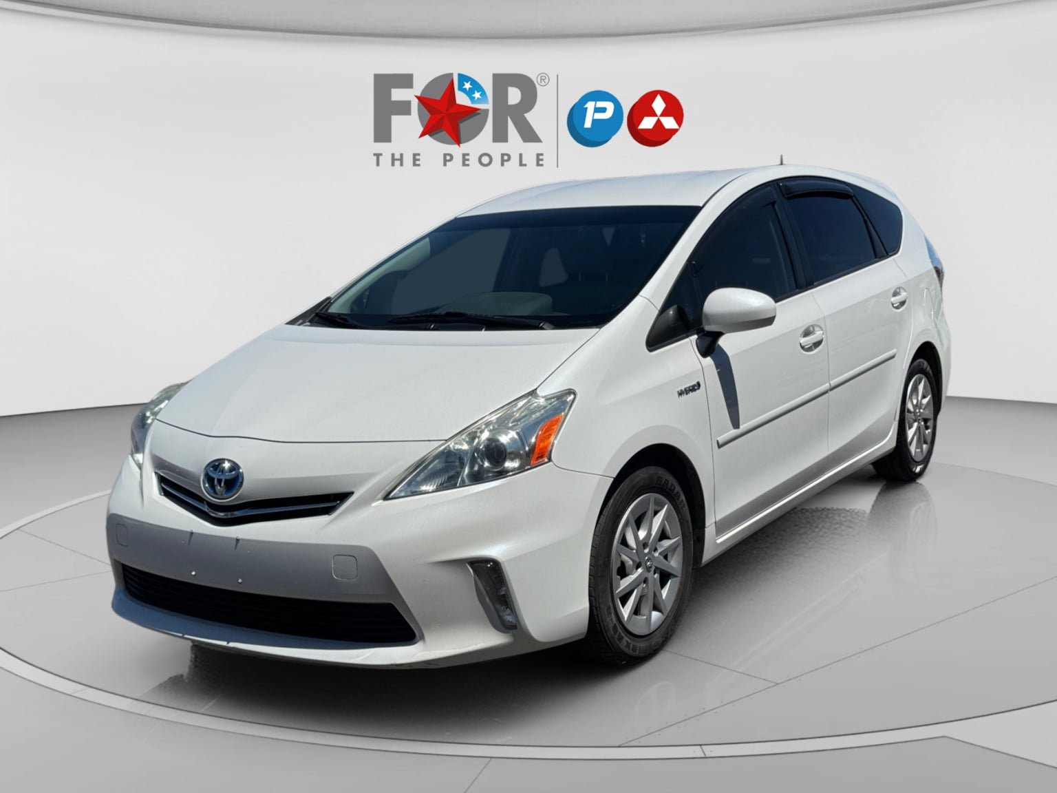 Used 2013 Toyota Prius V Two FWD image 1