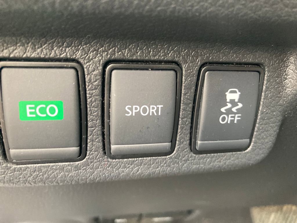 Used 2017 Nissan Sentra S FWD image 29
