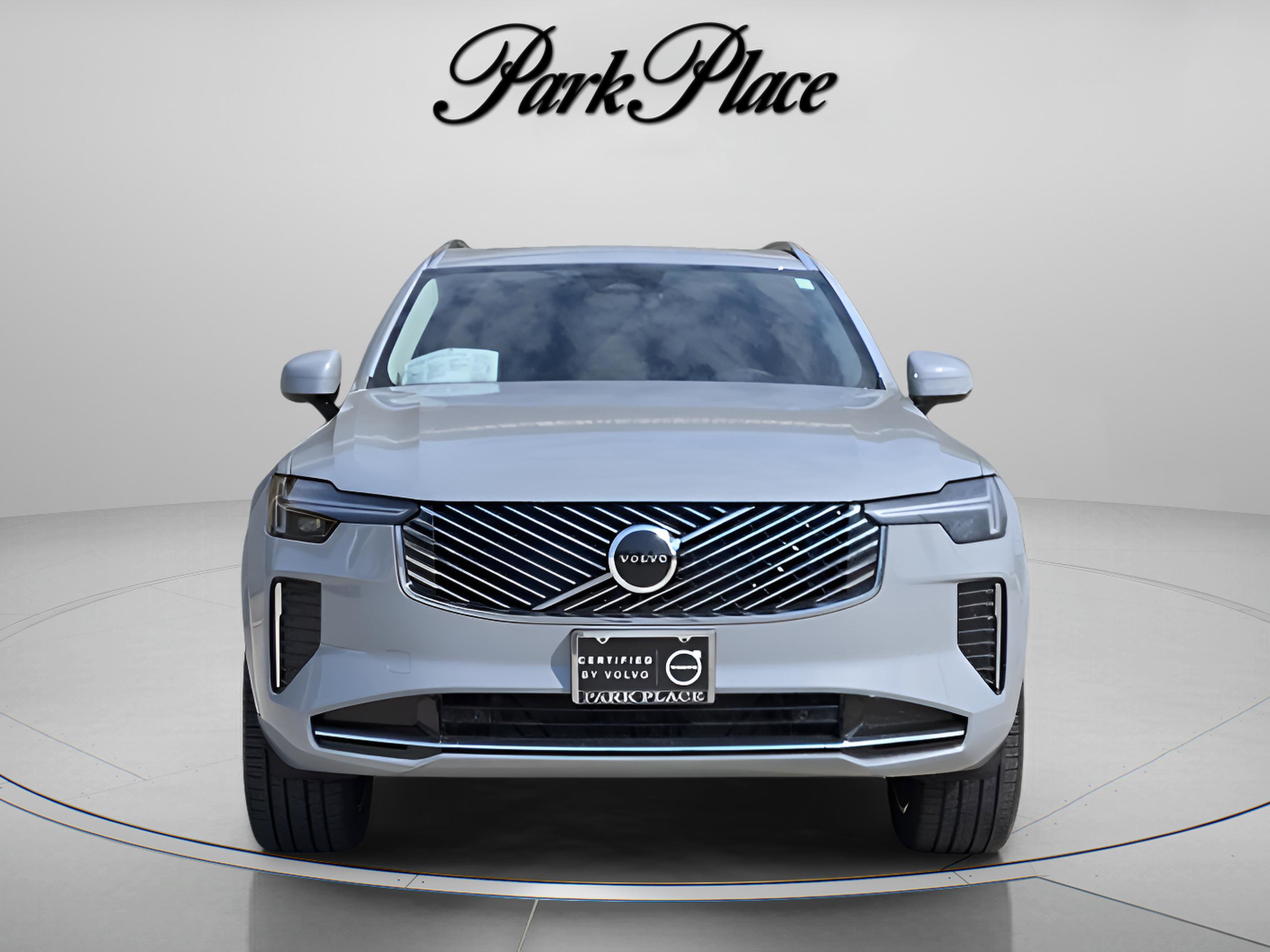 Used 2025 Volvo XC90 B6 Core w/ Protection Package image 9