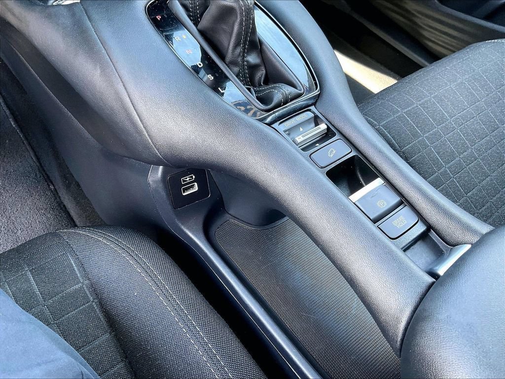 Used 2023 Honda HR-V LX image 26