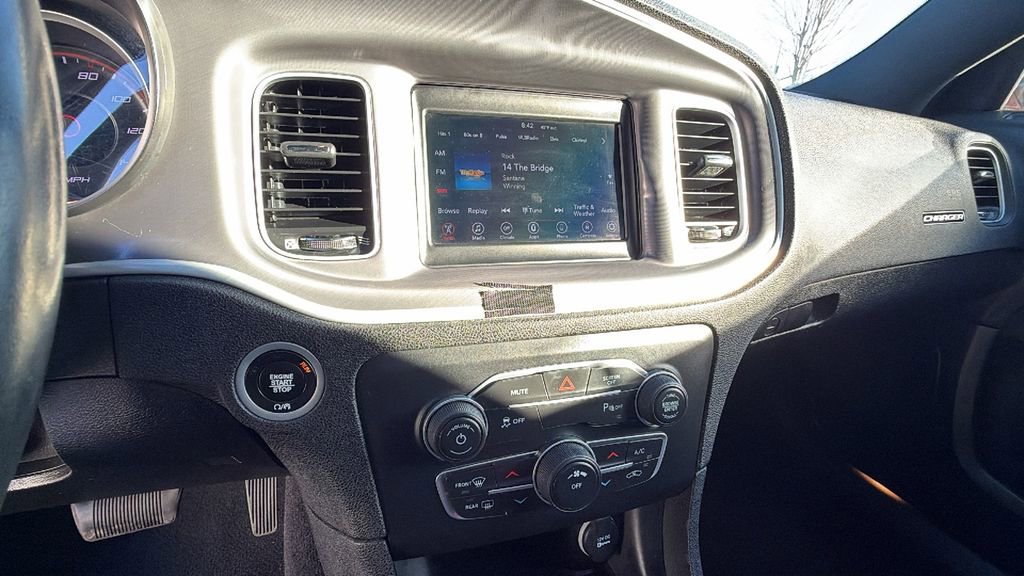 Used 2022 Dodge Charger SXT image 25