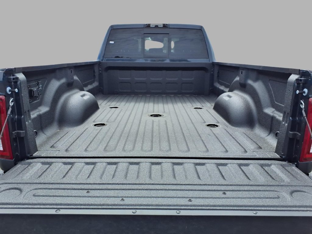 New 2027 RAM 3500 Laramie AWD/4WD image 26