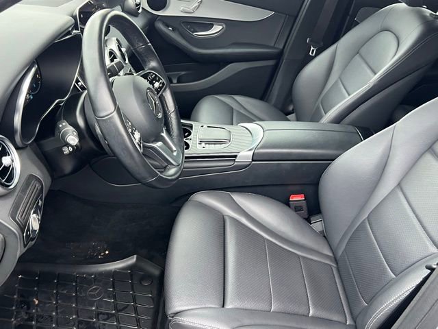 Used 2022 Mercedes-Benz GLC 300 4MATIC image 11