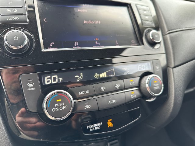 Used 2020 Nissan Rogue SV AWD/4WD image 23